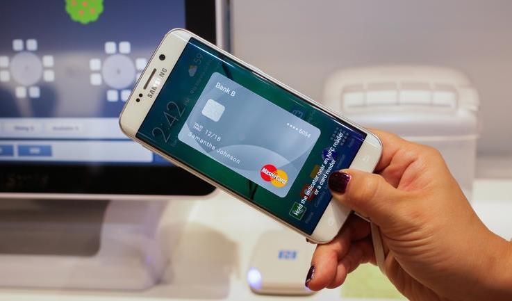 Держатели Mastercard Бинбанка смогут использовать Samsung Pay