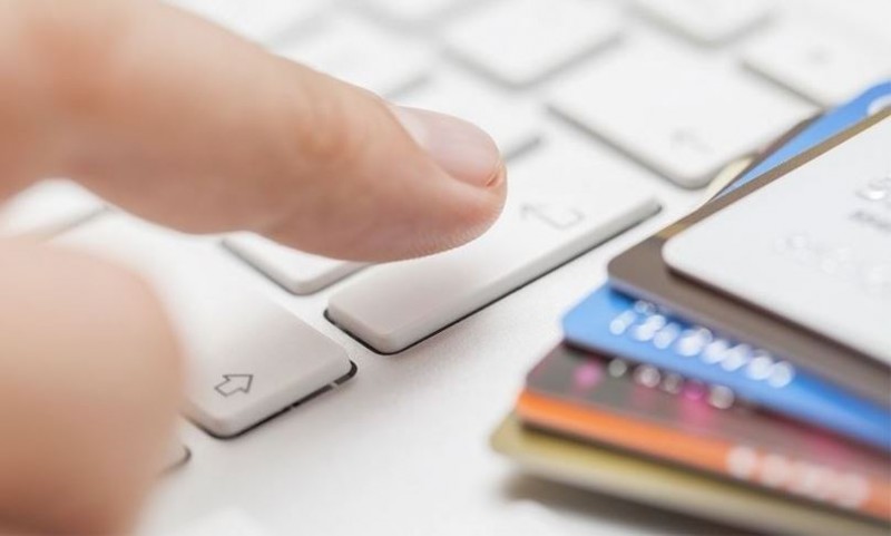 Россияне берут займы из-за задержек зарплаты Россияне берут займы из-за задержек зарплаты