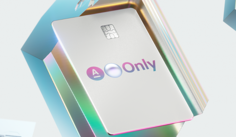 Альфа-Банк выпустил светлую металлическую карту Альфа-Банк выпустил светлую металлическую карту